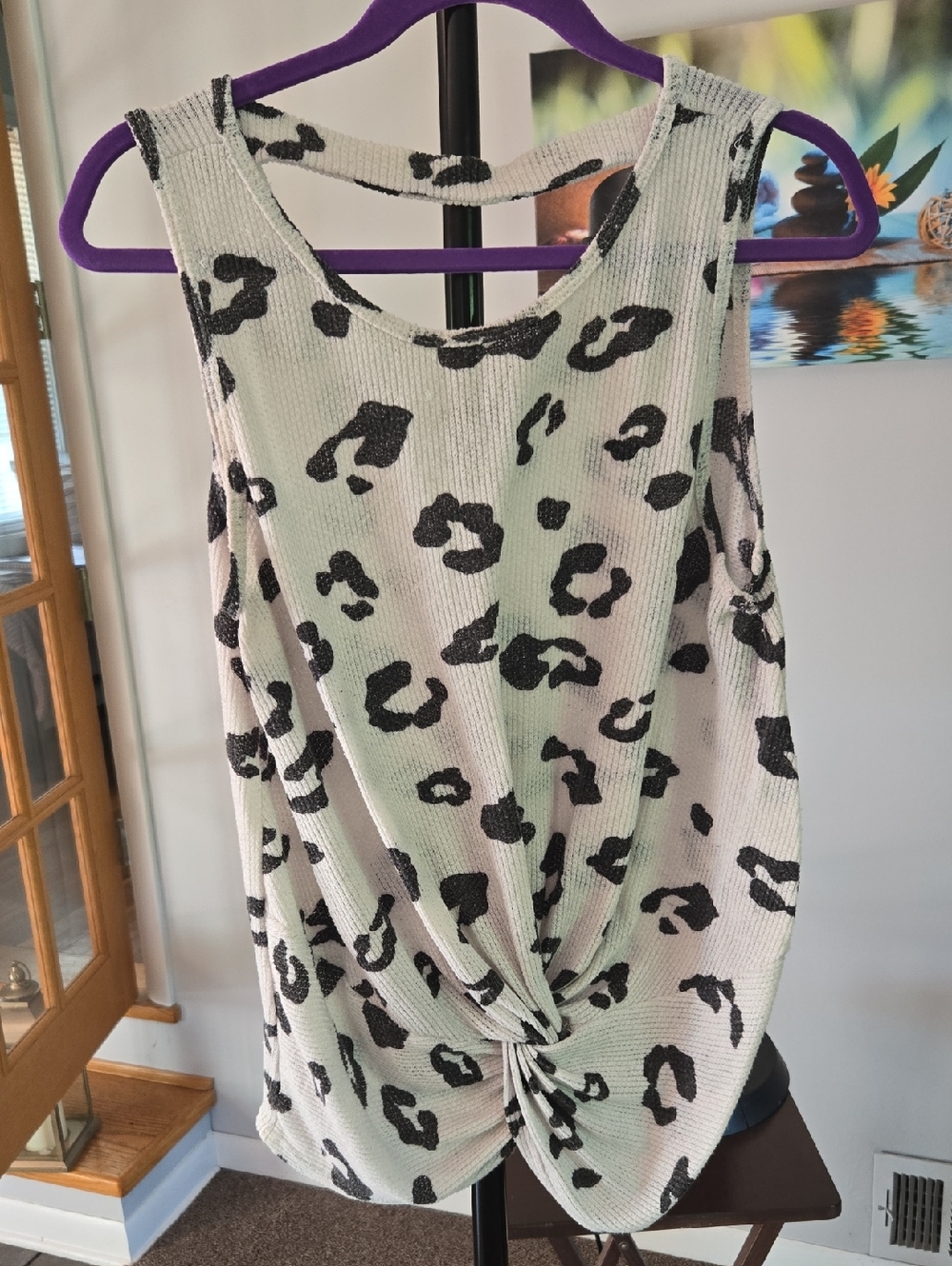 Sleeveless Twist-Front Leopard Print Tank Top - Black on Cream 🤍🖤 Size L